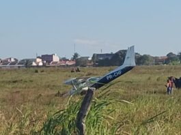 Avião de pequeno porte faz pouso forçado no aeroporto de João Pessoa