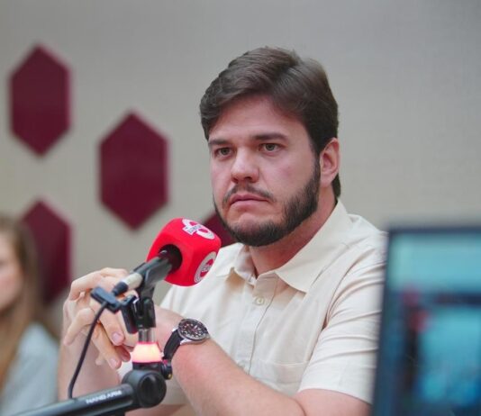 Bruno aponta e critica exemplos da “hipocrisia” da oposição e defende diálogo transparente na CMCG