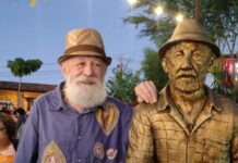 Biliu de Campina é imortalizado com estátua em homenagem na Vila Sítio São João