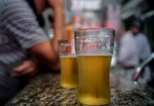 Bares e fabricantes treinam empresas para identificar bebidas falsas