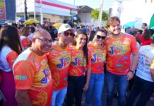 Prefeito Bruno prestigia o Bloco Jesus é Bom Demais, que celebrou os 30 anos do EJC em Campina Grande
