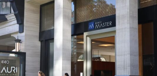 Diretor do Banco Central diz à PF que Master tinha só R$ 4 milhões em caixa