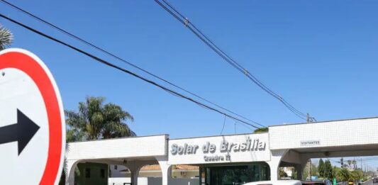 Moraes proíbe drones perto da casa onde Bolsonaro cumpre prisão