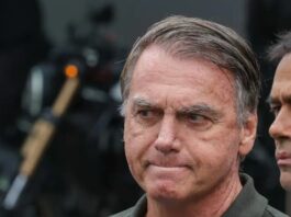 Bolsonaro tem crise de soluço e passa por atendimento médico na prisão