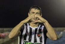 Botafogo-PB vence o Aparecidense-GO com gol no fim e se firma no G-8
