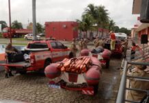 Bombeiros paraibanos chegam ao Rio Grande do Sul para ajudar em buscas a vítimas da enchente