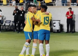 Brasil derrota Croácia em último jogo antes da convocação para a Copa