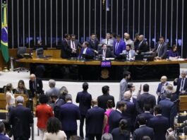 Após recesso, deputados retomam votações nesta semana