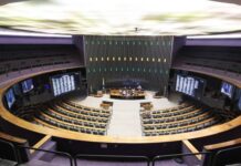 Câmara retoma votações nesta terça-feira com 11 projetos em pauta