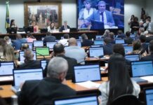 CCJ da Câmara aprova proposta que permite suspender decisão do STF