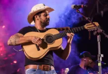 Cantor sertanejo João Carreiro morre aos 41 anos