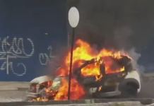 Carro pega fogo na BR-230 em João Pessoa e causa lentidão no trânsito