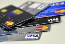 Juros do cartão de crédito sobem a 449,9% ao ano