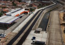 Imprimação asfáltica marca avanço importante na reta final das obras do Canal de Bodocongó