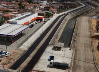 Imprimação asfáltica marca avanço importante na reta final das obras do Canal de Bodocongó