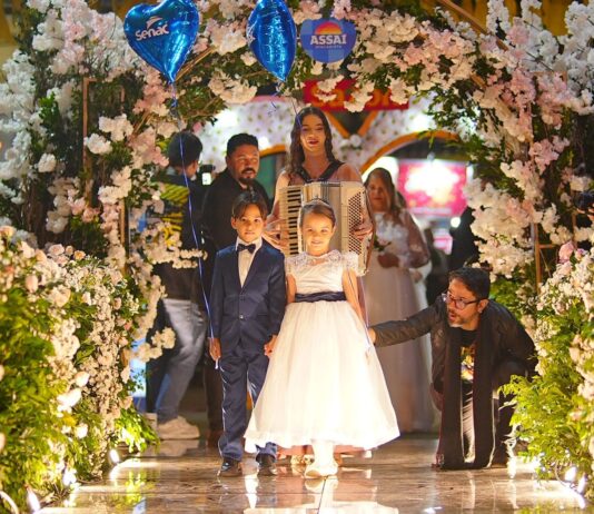 Casamento Coletivo emociona público e celebra o amor n’O Maior São João do Mundo