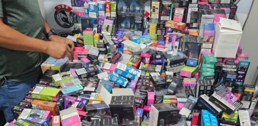 Polícia Civil aprende quase dois mil cigarros eletrônicos em Campina Grande