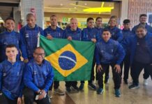 Paratletas e professor do Centro de Referência Paralímpico conquistam títulos internacionais no futebol de cegos