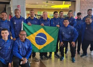 Paratletas e professor do Centro de Referência Paralímpico conquistam títulos internacionais no futebol de cegos
