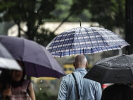 Tempestades por passagem de ciclone ainda ameaçam três estados