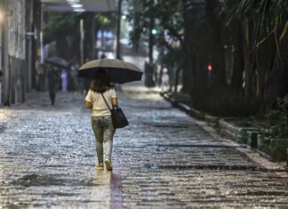 Chuvas e ventos intensos atingem João Pessoa neste fim de semana