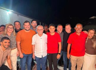 Em Capim, Cícero participa da Festa de Sant’Ana e se compromete com recuperação da malha viária na região