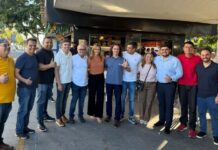 Cícero visita Shopping Edson Diniz e defende que o Estado seja parceiro permanente de Campina