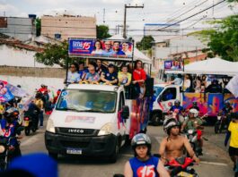 Cícero, Diogo, Romero, Veneziano, Dr. Jhony e Pedro reúnem forças em grande carreata por Campina Grande