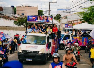 Cícero, Diogo, Romero, Veneziano, Dr. Jhony e Pedro reúnem forças em grande carreata por Campina Grande