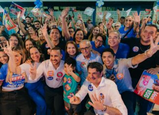 Cícero participa de plenárias na Capital e firma compromissos com a educação, a infraestrutura e o abastecimento de água