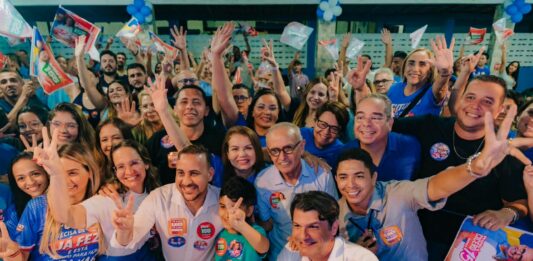 Cícero participa de plenárias na Capital e firma compromissos com a educação, a infraestrutura e o abastecimento de água