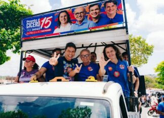 Cícero Lucena leva onda azul ao Valentina Figueiredo com a Caravana 15 e participa de plenárias na Capital