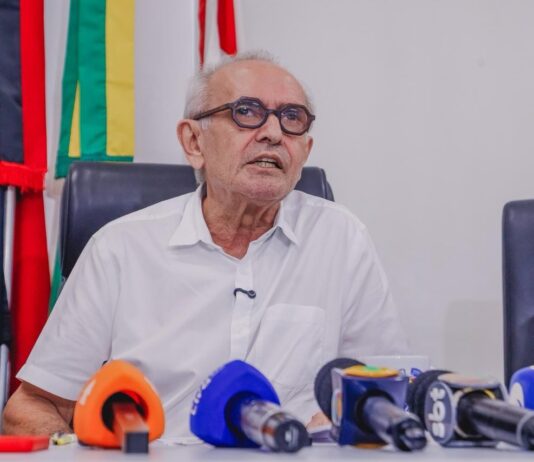 Cícero responsabiliza Lucas pela violência no estado e anuncia Sala de Situação para comandar enfrentamento à criminalidade