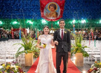 Casamento Coletivo mobiliza dia inteiro de preparação e emoção até o grande “sim” no Parque do Povo