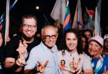 Ao lado de Veneziano, Cícero puxa militância em caminhada na Capital e diz estar confiante em vitória no segundo turno