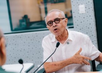 Cícero se solidariza com professores que aguardam nomeação no Estado e garante chamamento de todos os aprovados no concurso