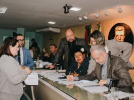 Parlamentares debatem orçamento público e saúde municipal em Campina Grande