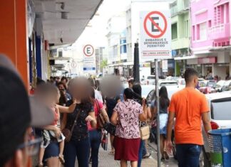 Dia do Comerciário: veja o que abre e fecha em Campina Grande