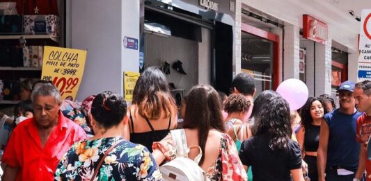 Desemprego chega a 5,8% no trimestre encerrado em abril, diz IBGE