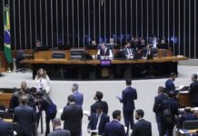 Câmara debaterá possível aumento no número de deputados ou redistribuição das vagas entre estados