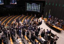 Congresso derruba veto de Lula e mantém PL da Dosimetria