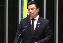 Na Câmara dos Deputados, Cassiano Pereira destaca legado do SESI durante sessão solene pelos 80 anos da instituição