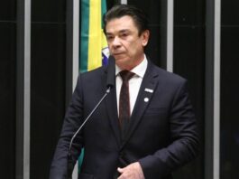 Na Câmara dos Deputados, Cassiano Pereira destaca legado do SESI durante sessão solene pelos 80 anos da instituição