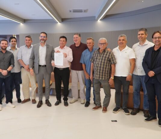 Inédito: FIEPB e Cinep assinam termo de parceria pioneira para fortalecer o desenvolvimento industrial do estado