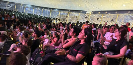 Prefeitura de Campina Grande realiza tarde de lazer com cerca de 700 crianças e adolescentes em circo na cidade