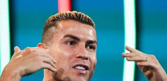 Cristiano Ronaldo é multado e recebe suspensão da seleção portuguesa