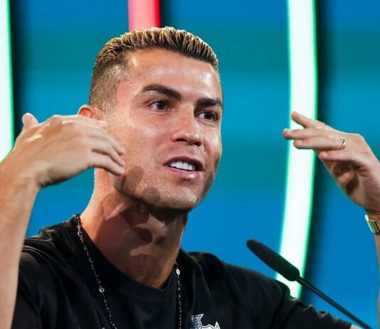 Cristiano Ronaldo é multado e recebe suspensão da seleção portuguesa