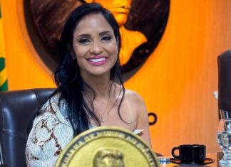Câmara de Campina Grande homenageia Crizane Xavier em noite de emoção e reconhecimento