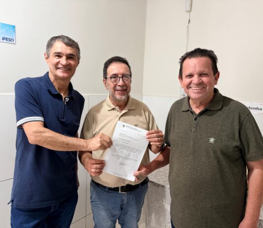 Romero Rodrigues visita o IPESQ e garante novo aporte de R$ 100 mil para instituição referência em microcefalia