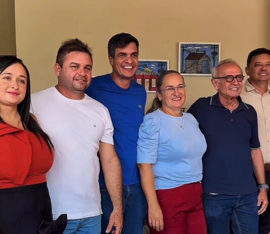 Cícero Lucena reúne lideranças em Sumé e destaca projeto por uma “Paraíba mais justa, humana e inclusiva”